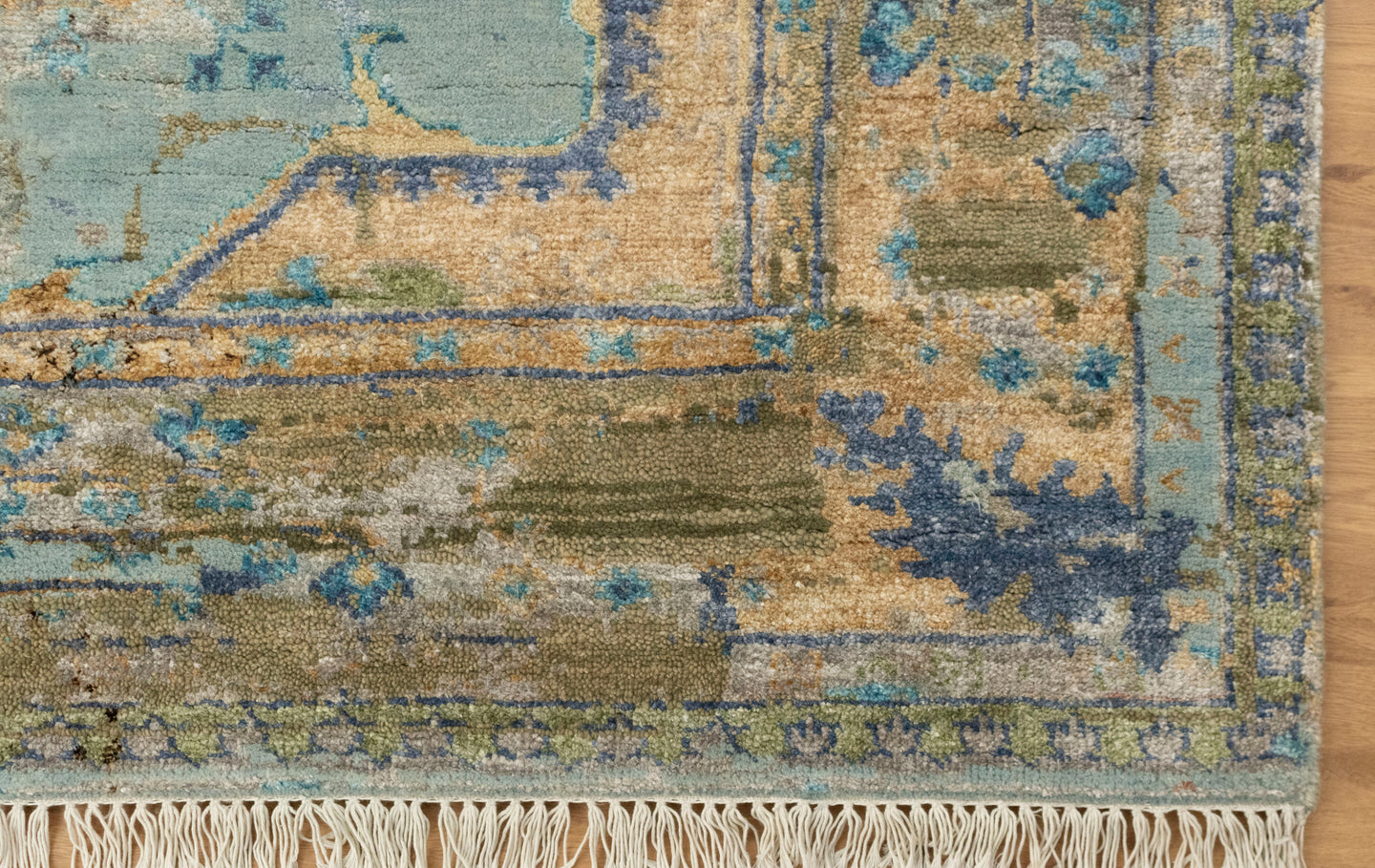 8x8.8Ft Medallion Traditional 100% Saree Silk Rug | Shritija Rugs | Rugs Online London